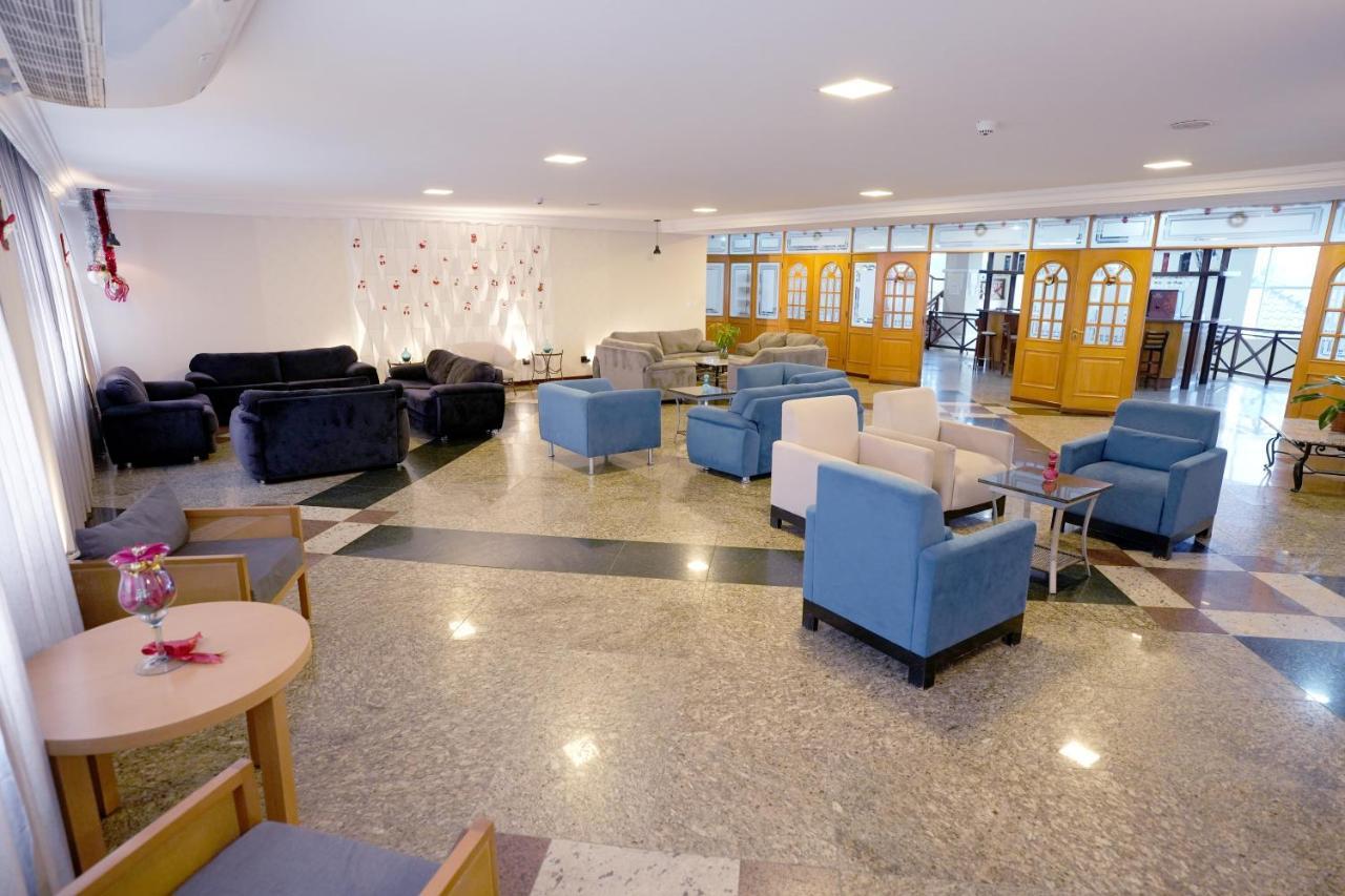 Colonial Plaza Hotel Pindamonhangaba Bagian luar foto