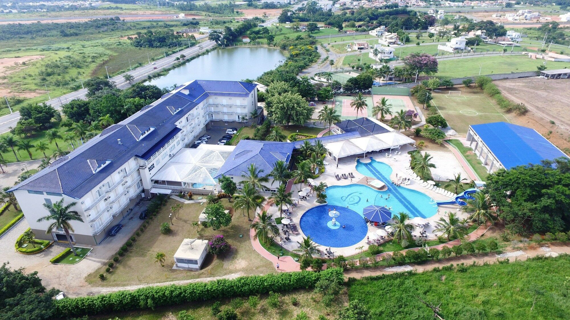 Colonial Plaza Hotel Pindamonhangaba Bagian luar foto